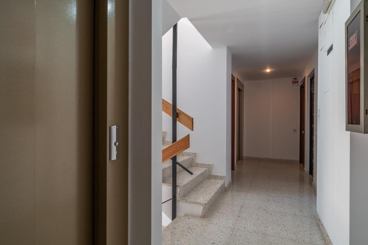 Tuguest Heroe Apartment Málaga Eksteriør bilde
